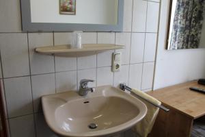 Quadruple Room room in Pension Locarno