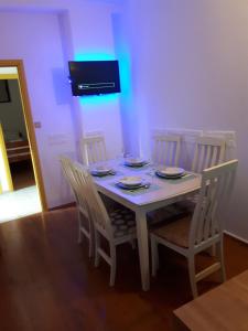 Apartman DijAna