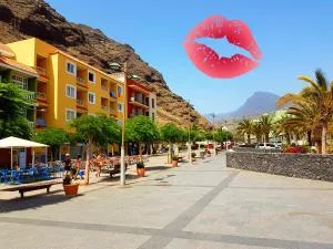 PLAYA PUERTO TAZACORTE Modern Beach Apartment - 塔扎克蒂