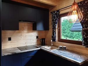 Chaty Trzy 731-950-635