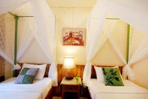 Changmoi House (Little Village)