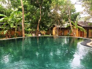 Sat Nam Village Hotel - Ubytování bez kategorie ve městě Sigiriya