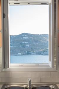 The Corfos Hills House Myconos Greece