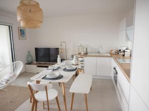 La Londe La Mer : appartement proche plages & vue superbe sur les îles dor