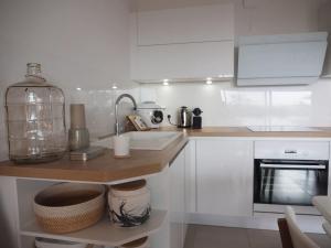 Appartements La Londe La Mer : appartement proche plages & vue superbe sur les iles d'or : photos des chambres