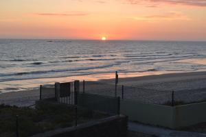 SUNKISSED OFIR HOUSE