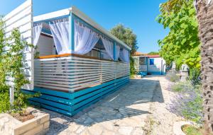 Hotel Mobile Homes Andrija Barak Pako&scaron;tane Horv&aacute;torsz&aacute;g