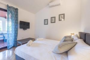 Apartment Lungera