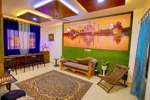 The Hideout Agra - Garden Homestay Near Taj Mahal