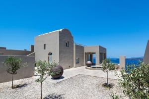 Arota Exclusive Villas Santorini Greece