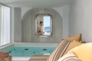Nefeles Luxury Suites Santorini Greece