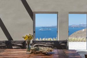 Arota Exclusive Villas Santorini Greece