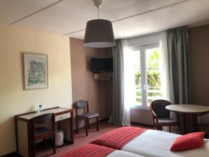 Hôtel et Studios dOrfeuil