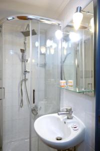 Theochari Angeliki GP - Studios Apartments