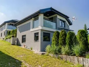 Wiejska 21 - 鲁恰内尼达