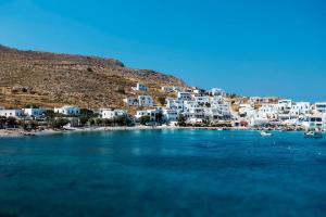 GLAROS luxury apartments in folegandros Folegandros Greece