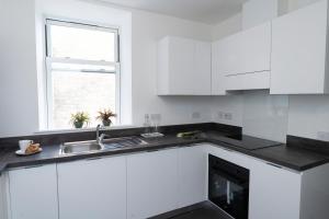 GreenStar Apartments - Short Walk AwayDundee City Centre - Next To Abertay University - Perfect For Your Short or Long Stays - Weekly & Monthly Offers For Your Longer Stays - CLICK FOR OPTIONS - 6 PROPERTIES AVAILABLE FROM 1 TO 3 BEDROOMS
