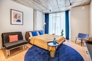 HaPPy Inn GOLD Studio, self check-in, Parking in the underground garage