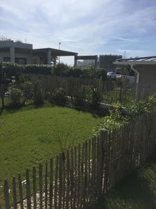Appartements Anglet Chambre d'Amour, App T2 recent, Classe 4 et, jardin et parking prive a 100 m des plages : photos des chambres