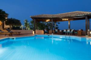 White sand Villa. Spacious villa with prive pool. Heraklio Greece