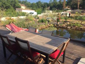 Le Bois Bouquet Naos