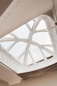 Step One | Luxury Suites right in the heart of Acropolis next to metro station