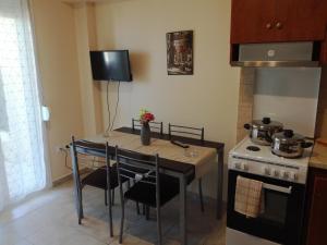 Jordan's Neoi Epivates Appartment by the Beach - 3hvězdičkové hotely ve městě Néoi Epivátai