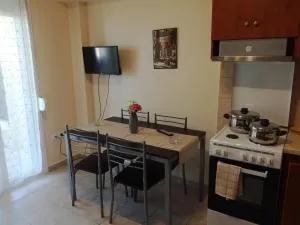 Jordan's Neoi Epivates Appartment by the Beach - Néoi Epivátai