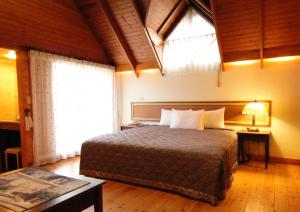 Atunas Holiday Country