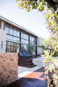 Kuwisa Lodge - بيلا بيلا