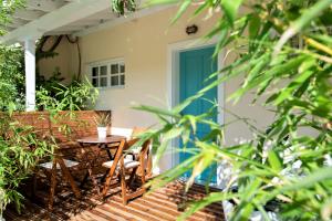 Studio with Garden View