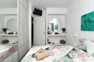 Parikias Seaside House Paros Greece