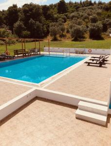 Parisis Villas Skiathos Greece