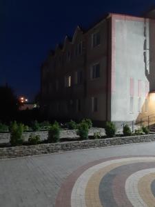 Готель Адріана