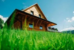 Bieszczadzkie Chatki - Willa Stasia - Łobozew