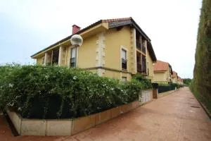 Urbanizacion lagos azules Apartamento Comillas - Concha