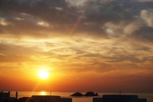 Sunset Villa I