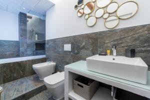 CASA FLORIT - CATHEDRAL LUXURY TERRACE FLAT 2BR 2BA AC Wifi