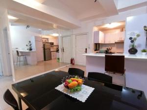 High End Luxury big 2BR in Salcedo Village Makati