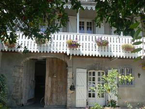 Maisons de vacances Gite Tuyaret : Cottage 2 Chambres (5 Adultes)