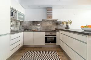 CASA FLORIT - CENTER Luxurious 1BR 1BA Terrace WI-FI AC