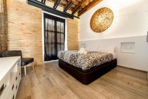 FLORIT FLATS - CENTER Luxurious 1BR 1BA Terrace WI-FI AC