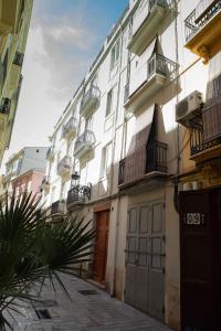 FLORIT FLATS - CENTER Luxurious 1BR 1BA Terrace WI-FI AC