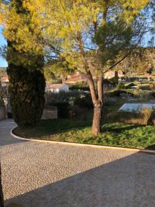 Appartements LA BASTIDE DU GINESTE - Olives : photos des chambres