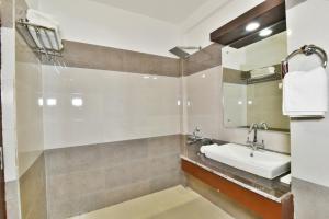 Kapoor Resort by DLS Hotels