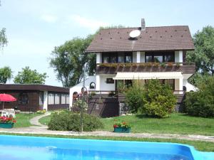 Péter Panzió, Bed and breakfasts - Balatonfenyves