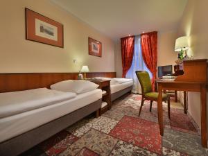 Double or Twin Room with Castle View room in EA Hotel Jeleni Dvur Prague Castle