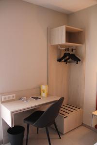 Hotels Hotel Saint Louis : photos des chambres