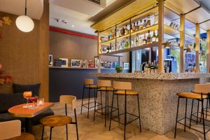 Hotels Oh la la ! Hotel Bar Paris Bastille : photos des chambres