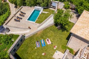 Siora Tanto Rustic Villa